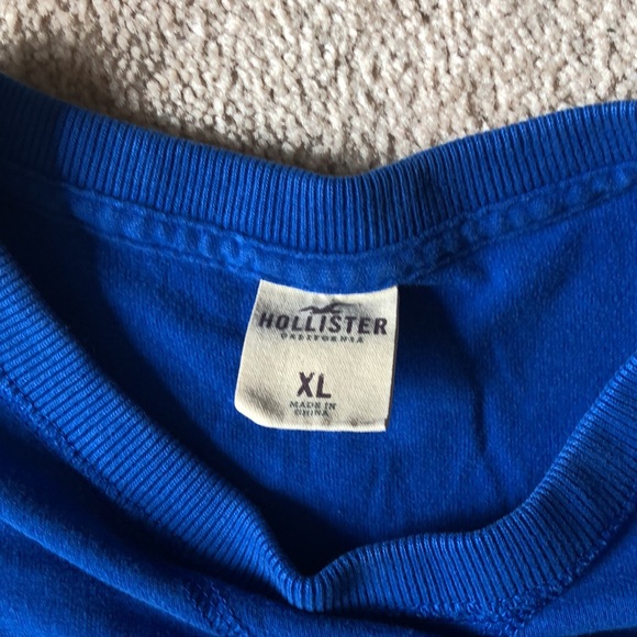 Mens XL Hollister Super Soft shirt!  Excellent condition - Picture 2 of 4